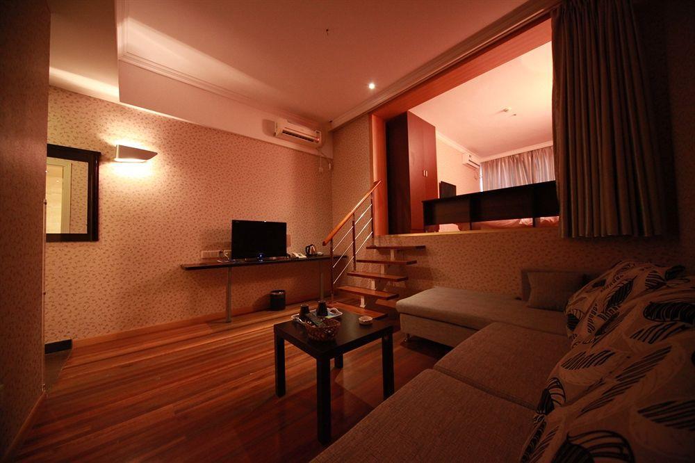 Fish Bund 3* Shanghai